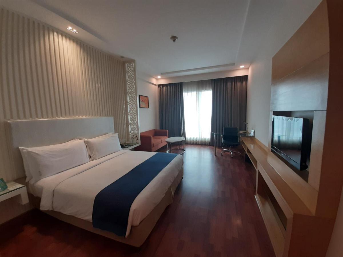 Holiday Inn Amritsar Ranjit Avenue By Ihg Exterior photo