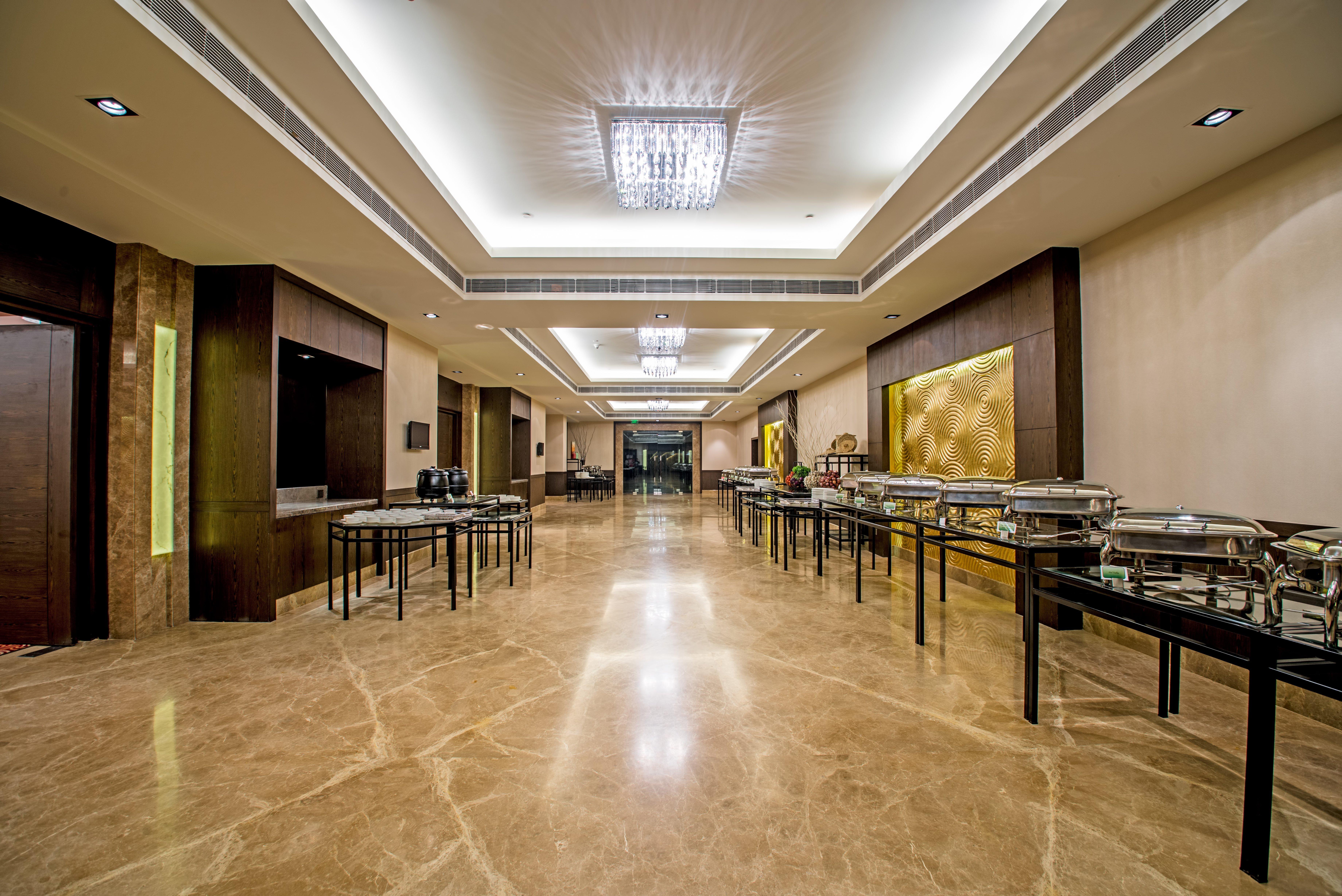 Holiday Inn Amritsar Ranjit Avenue By Ihg Exterior photo